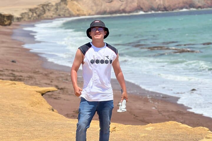 Paracas & Ballestas Islands Day Tour: Ballestas Islands, Paracas Reserve and the Candelabro photo 4