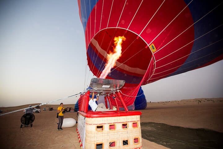 Dubai Hot Air Balloon Sunrise Flight Over Red Dunes photo 3
