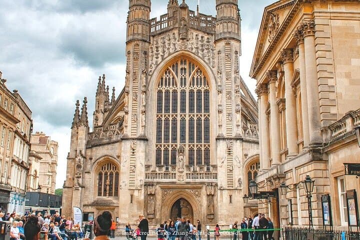 Bath Private Walking Tour: Georgian Streets, Pulteney Bridge & Bath Abbey