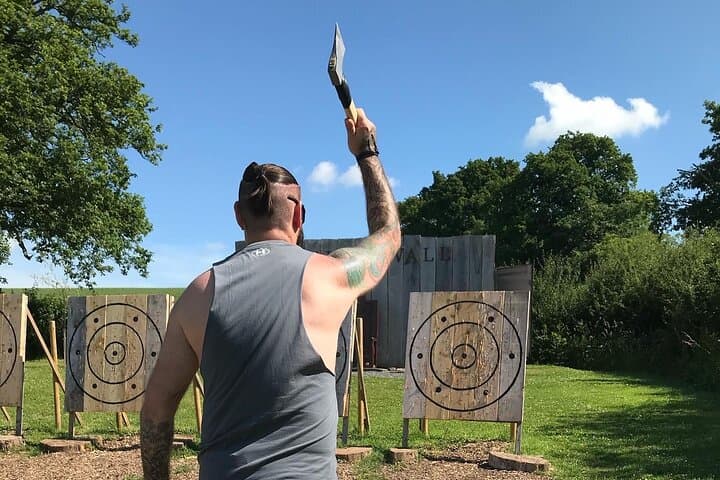 axe-throwing-in-hereford-1-hour-viking-games-experience photo 5