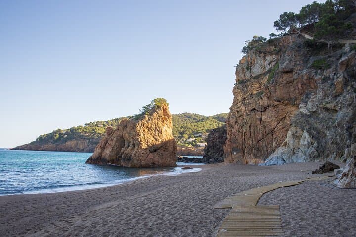 Full-Day Costa Brava Highlights: Peratallada, Pals, Begur & Calella photo 2