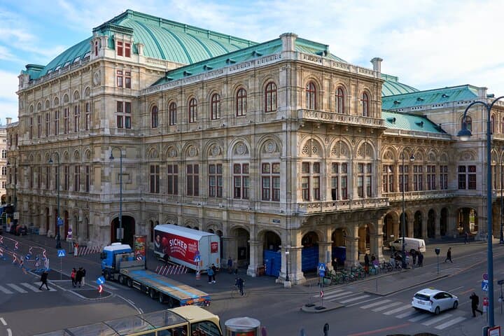 6-Day Central Europe Highlights: Munich, Berlin, Dresden & Prague photo 4