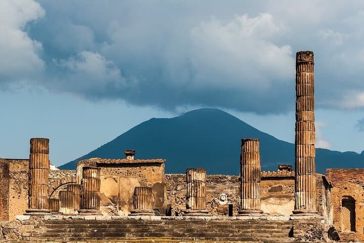 Explore Pompeii: Small-Group Ruins Tour with Skip-the-Line Tickets photo 2