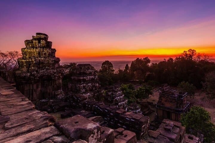 Angkor's Best Temples Day Tour from Siem Reap — Sunset at Pre Rup photo 3