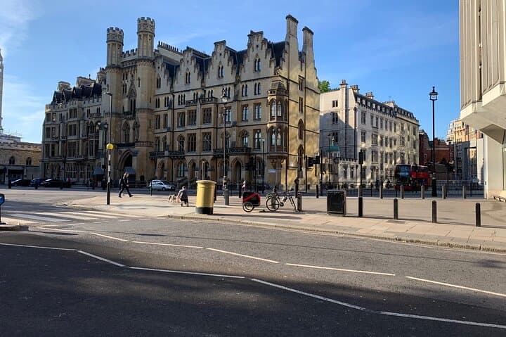 Full-Day Private Historical Tour of London with Blue Badge Guide photo 4
