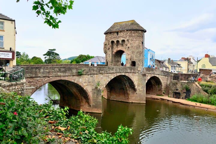 Private Full-Day Wye Valley Tour: Castles, Abbeys & Roman Caerleon photo 3