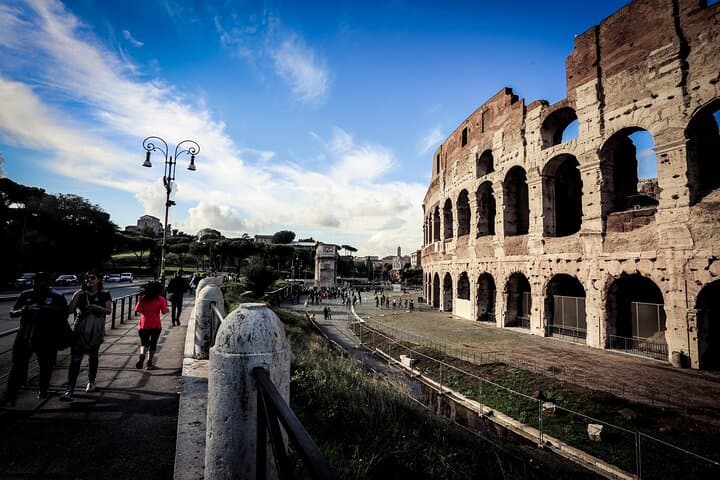 2-Day Rome Colosseum and Vatican Small-Group Tour — Skip-the-Line Weekend Itinerary photo 2