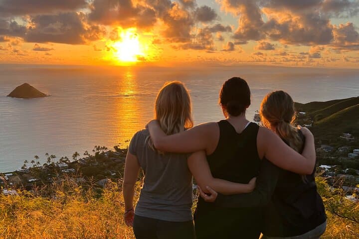 Sunrise Makapu'u Tide Pools Hike and Hawaiian Cultural Experience