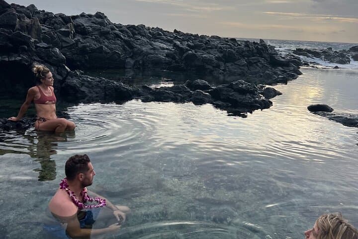 Sunrise Makapu'u Tide Pools Hike and Hawaiian Cultural Experience photo 3