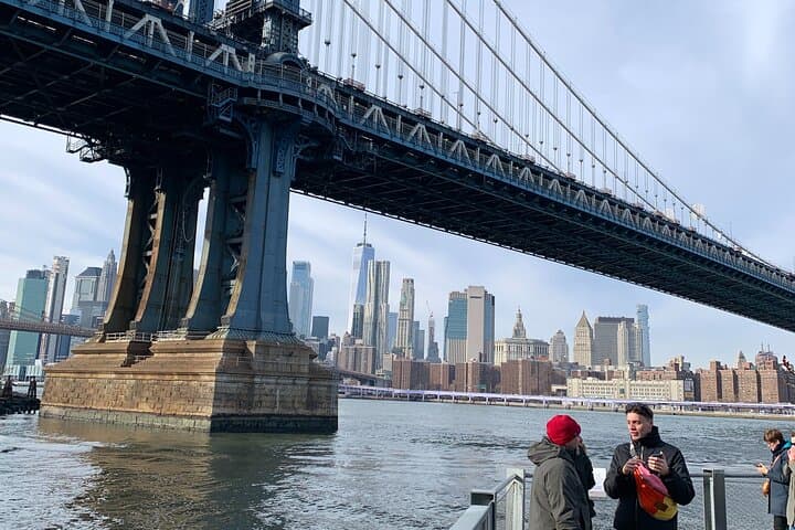 DUMBO Street Art, Drinks & Manhattan Views — 2‑Hour Brooklyn Walk photo 4