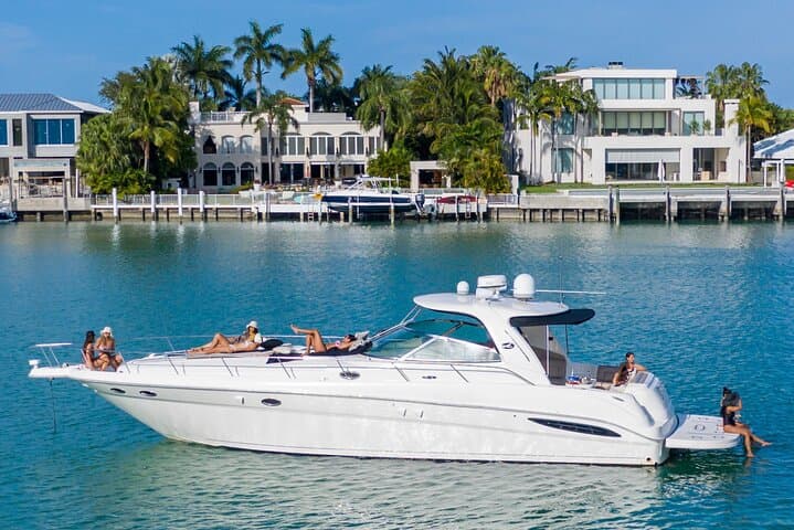 Cruise South Beach: 50’ Sundancer Yacht Rental in Biscayne Bay