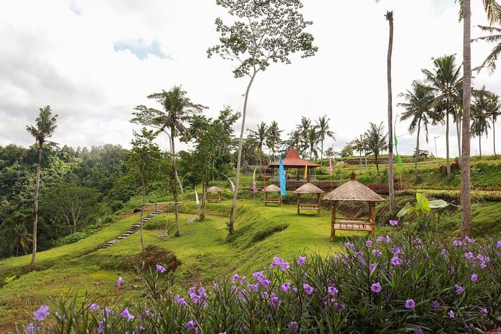 Ubud All-Inclusive Private Day Tour — Waterfall, Batik & Melangit Kayak photo 3