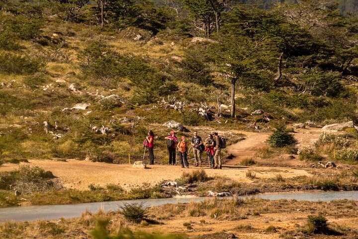 Guided Trek to Laguna Esmeralda from Ushuaia — 6‑Hour Hike with Lunch photo 2