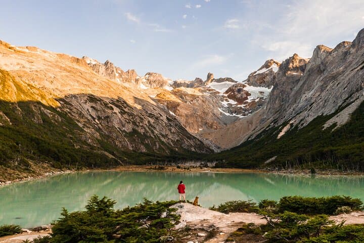 Guided Trek to Laguna Esmeralda from Ushuaia — 6‑Hour Hike with Lunch