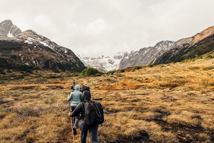 Guided Trek to Laguna Esmeralda from Ushuaia — 6‑Hour Hike with Lunch photo 5