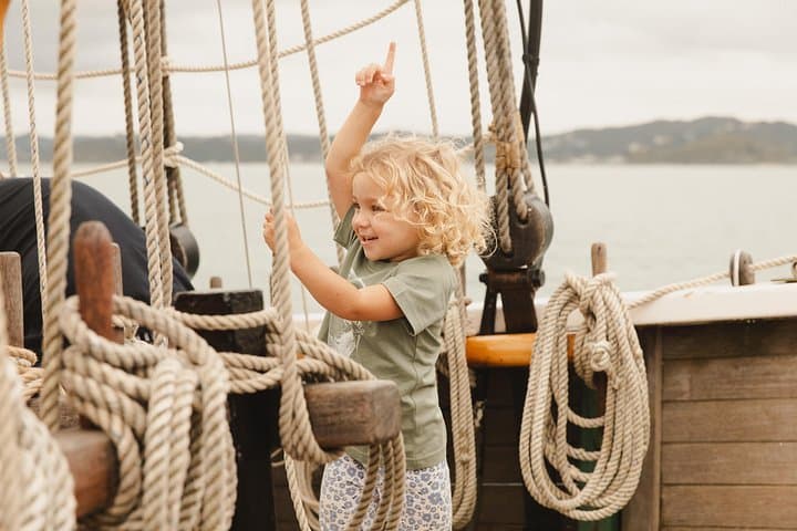 Bay of Islands Tall Ship Sundowner: Evening Sailing from Paihia photo 3