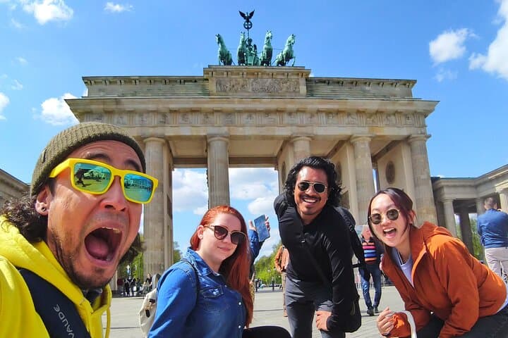 Rude Bastards Berlin walking tour — irreverent history and city highlights photo 1