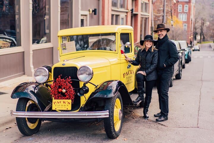 Asheville Private Vacation Photoshoot: Local Photographer, Iconic Backdrops photo 4