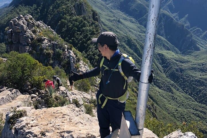 La M Summit Hike in Chipinque: Guided Morning Hike from San Pedro photo 3