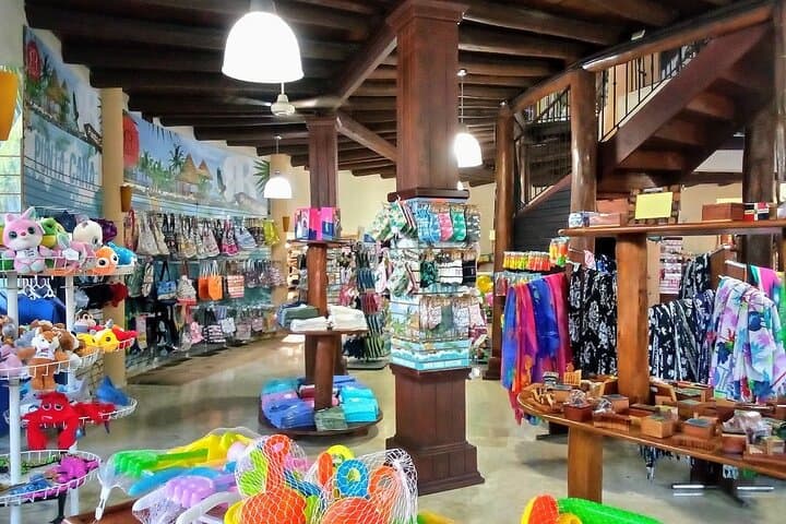 Punta Cana Don Lucas Cigar, Rum & Chocolate Factory Tour photo 4