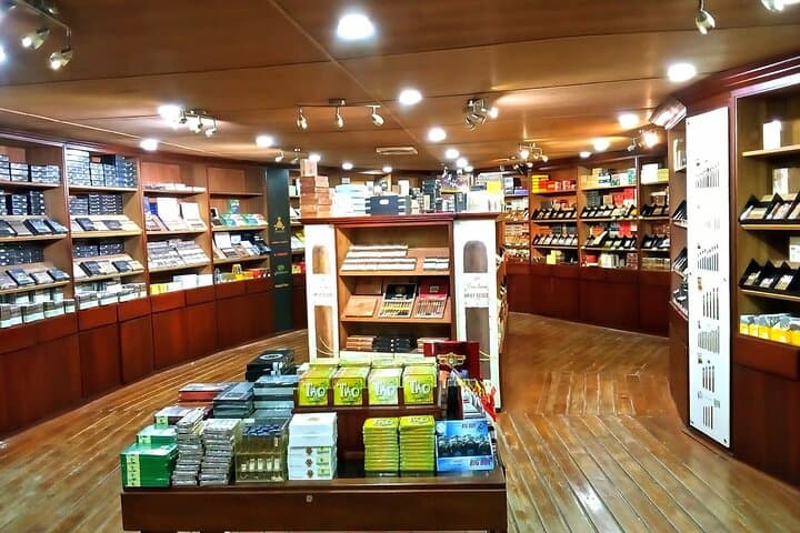 Punta Cana Don Lucas Cigar, Rum & Chocolate Factory Tour