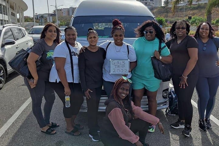 Smooth Airport Transfers in St. Maarten: Door-to-Door Rides from SXM photo 3