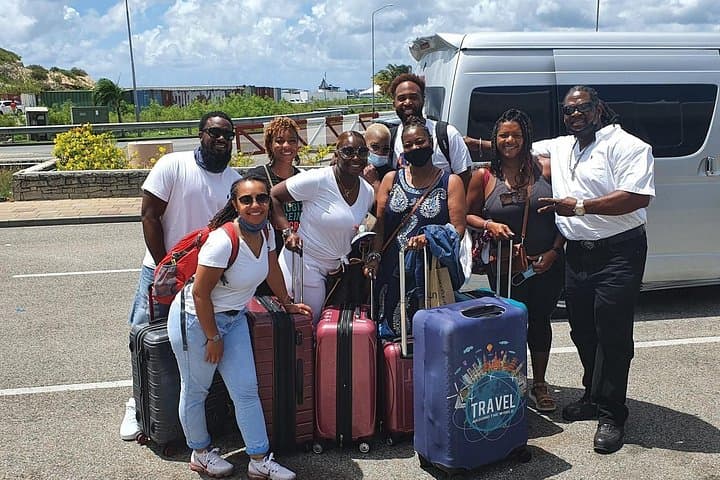 Smooth Airport Transfers in St. Maarten: Door-to-Door Rides from SXM photo 2