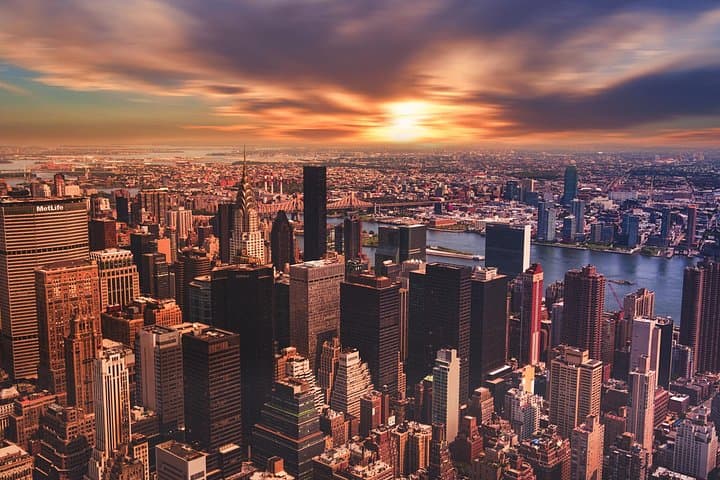 One-Day New York Highlights: Wall Street to Hudson Yards Walking Tour photo 1