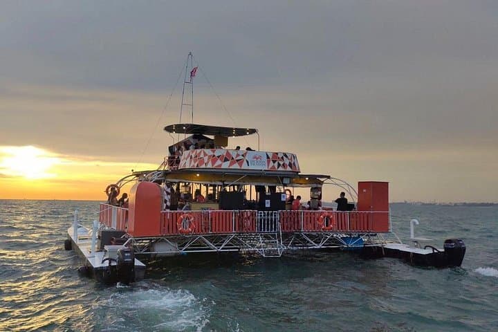 Dickson Dragon Sunset Cruise — Port Dickson 90‑Minute Yacht Sunset & Saltwater Jacuzzi