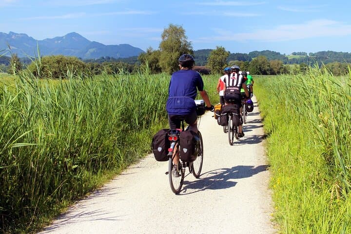 Hoi An Countryside Half-Day Bike Tour: Cam Kim Island & Village Workshops photo 3