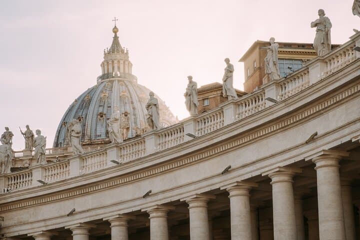 Rome Ghost Walking Tour — St. Peter's Square to Piazza Farnese photo 5