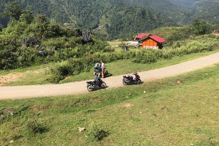 Sapa Waterfalls & Heaven Gate: Love and Silver Falls Day Trek from Sapa photo 6
