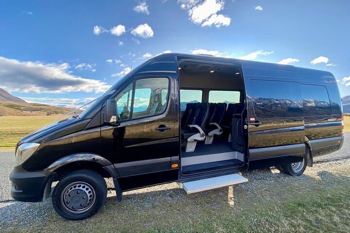Private Minibus Transfer from MSY or New Orleans Cruise Port to Downtown photo 6