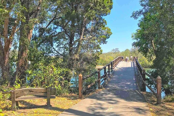 Secrets of Noosa: Oceanview Lunch, Everglades Lookouts & Noosa River Ferry photo 2