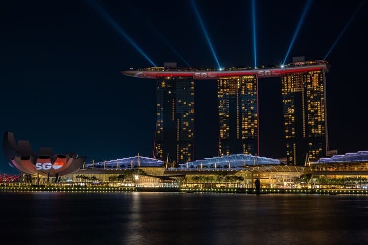 Singapore by Night: Gardens, Marina Bay SkyPark & River Cruise