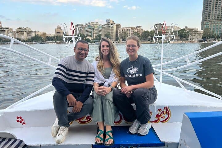 One-Hour Felucca Ride on the Nile with Traditional Koshry Lunch