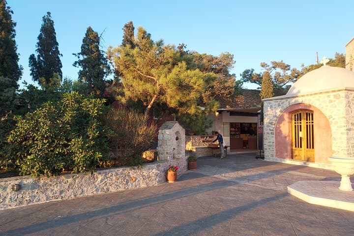 Pure Santorini Experience: Akrotiri, Red Beach, Wine Tasting & Sunset Cocktail photo 3
