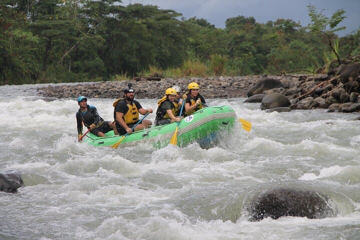 Afternoon Class II–III Whitewater Rafting Near Arenal Volcano photo 5