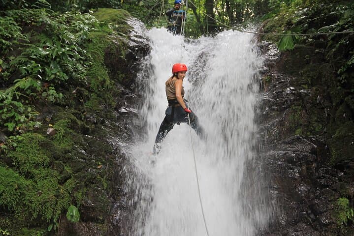 La Fortuna Canyoning and Whitewater Rafting Combo with Organic Farm Lunch