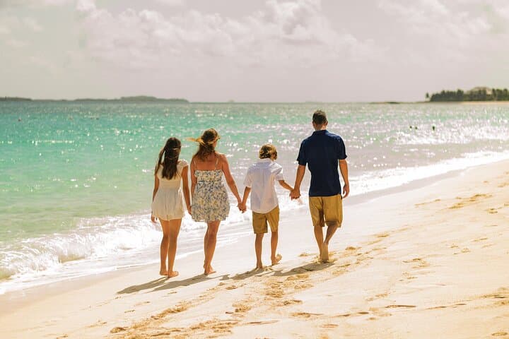Capture Nassau: Private 1-Hour Photography Session in Iconic City Locations photo 6