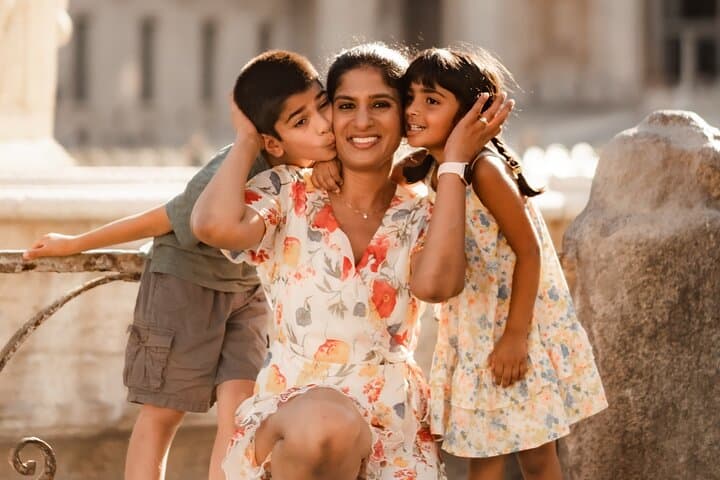 Rome Private Photo Shoot: Couples & Family Photographer Guide photo 4