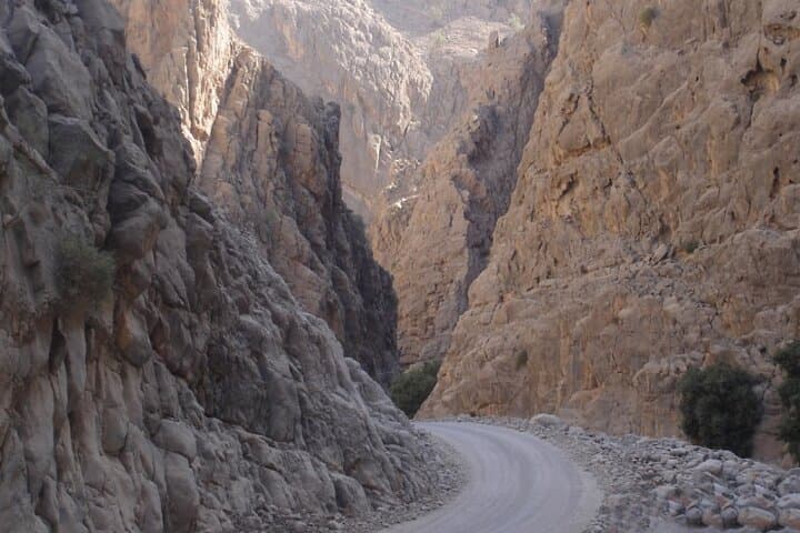 Jebel Harim Mountain Safari: 4WD High-Roads to Sayh Plateau photo 4
