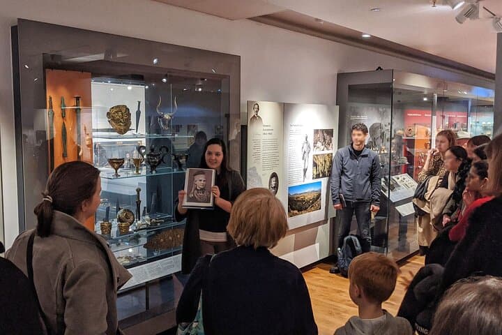 Uncomfortable Ashmolean: A Critical Guided Tour of Oxford's First Museum photo 3