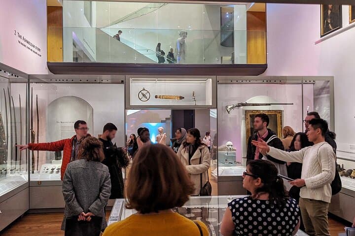 Uncomfortable Ashmolean: A Critical Guided Tour of Oxford's First Museum photo 5