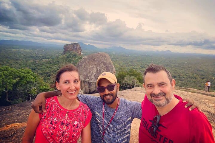 Sri Lanka 9-Day Cultural & Wildlife Circuit: Colombo, Hill Country & Yala Safari