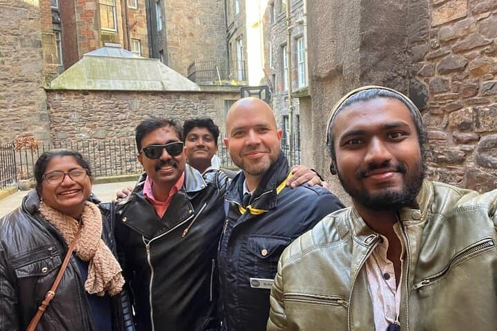 Private Old Edinburgh Tour: Royal Mile Walk with Greyfriars, Deacon Brodie & Bonnie Prince Charlie photo 4