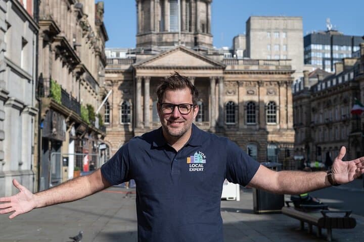 Private 2-Hour Liverpool Walking Tour: Pier Head to Cavern Quarter