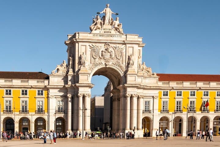 Lisbon Chiado-Baixa Scavenger Hunt: Self-Guided Walking Tour photo 5