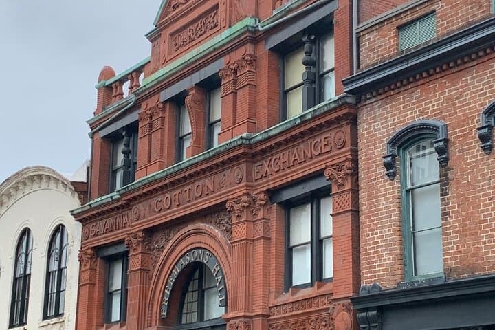 Savannah Architectural Walking Tour: Explore 19th-Century Masterpieces photo 2