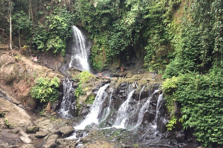 Ubud's 4 Easy-Access Waterfalls: Private All-Day Photo & Swim Tour photo 6